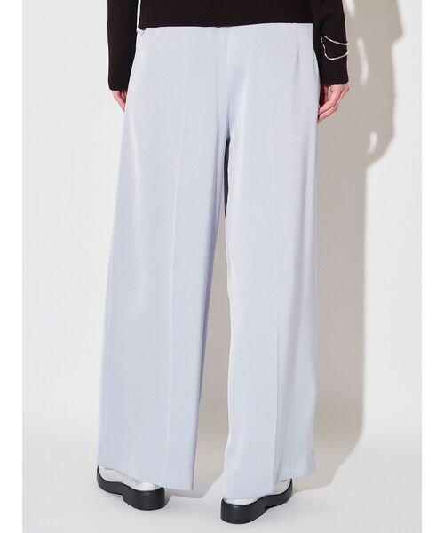 ELENDEEK（エレンディーク）の「シャイニーセミワイドパンツ（その他パンツ・レディース・ライトブルー/グレー/アイボリー・01/02）」の17枚目の写真