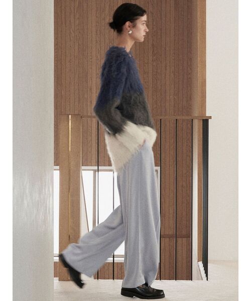 ELENDEEK（エレンディーク）の「シャイニーセミワイドパンツ（その他パンツ・レディース・ライトブルー/グレー/アイボリー・01/02）」の22枚目の写真