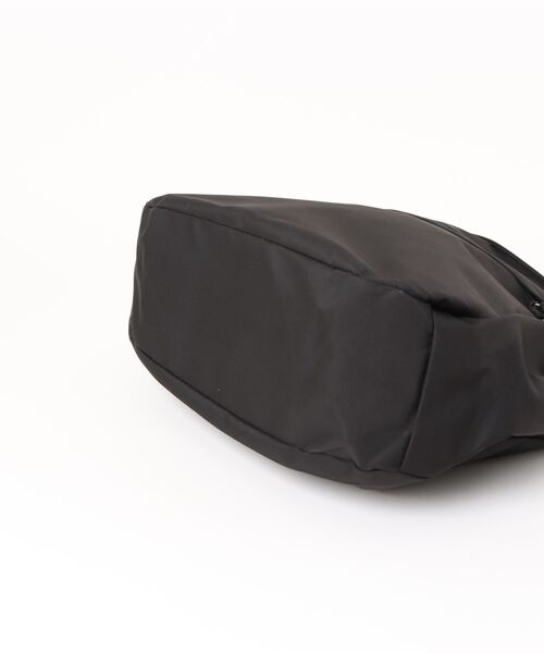 Mignonjour（ミニョンジュール）の「FReePLACe/大容量 ショルダーバッグ X12641（ショルダーバッグ・レディース・ブラック/アイボリー・FREE）」の5枚目の写真