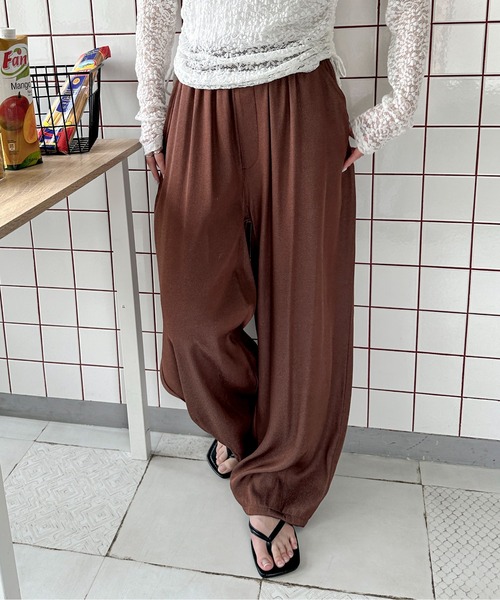 PILIT(ピリット)の「イージーワイドカーブパンツ(その他パンツ・レディース・ブルー/ブラック/ブラウン・MEDIUM)」の2枚目の写真