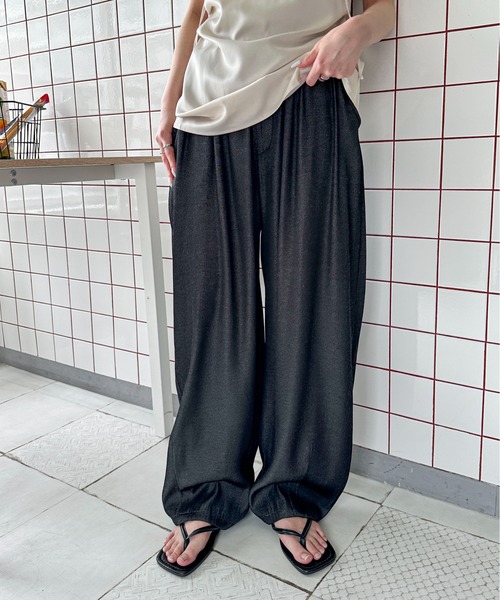 PILIT(ピリット)の「イージーワイドカーブパンツ(その他パンツ・レディース・ブルー/ブラック/ブラウン・MEDIUM)」の1枚目の写真
