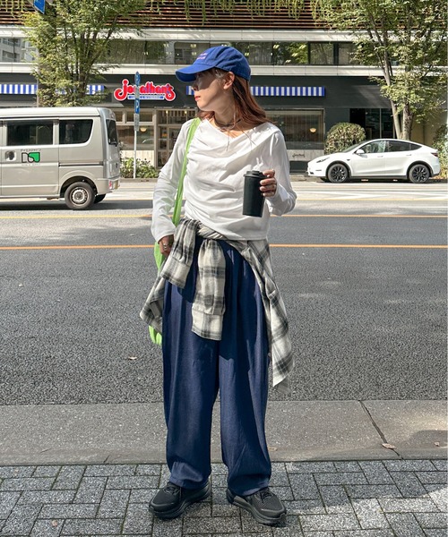 PILIT(ピリット)の「イージーワイドカーブパンツ(その他パンツ・レディース・ブルー/ブラック/ブラウン・MEDIUM)」の18枚目の写真