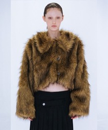VIAVANDA（ヴィアヴァンダ）の「FAKE FUR SHORT JACKET（その他アウター）」