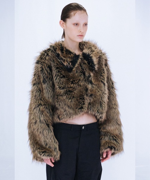VIAVANDA（ヴィアヴァンダ）の「FAKE FUR SHORT JACKET（その他アウター・レディース・イエロー/ブラウン・FREE）」の8枚目の写真