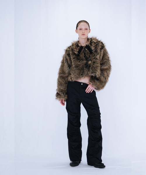 VIAVANDA（ヴィアヴァンダ）の「FAKE FUR SHORT JACKET（その他アウター・レディース・イエロー/ブラウン・FREE）」の10枚目の写真