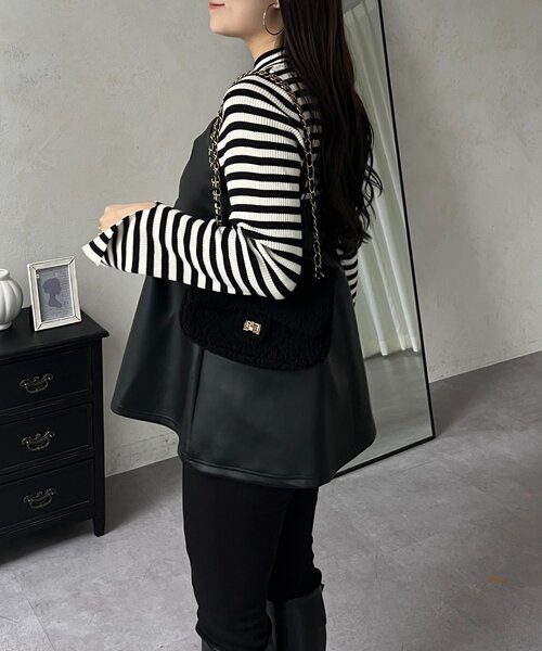 prose verse（プロズヴェール）の「フロントシャーリングペプラムレザービスチェ（キャミソール・レディース・ブラック・LARGE/MEDIUM）」の18枚目の写真