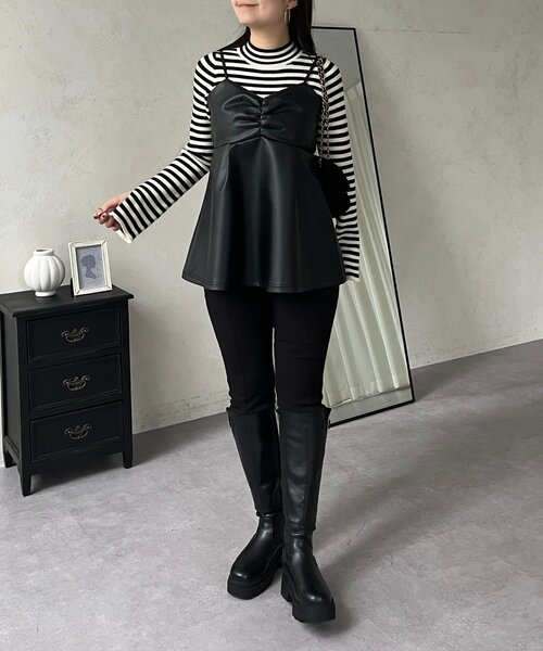 prose verse（プロズヴェール）の「フロントシャーリングペプラムレザービスチェ（キャミソール・レディース・ブラック・LARGE/MEDIUM）」の11枚目の写真