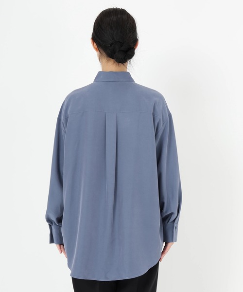 STRAWBERRY-FIELDS(ストロベリーフィールズ)の「パウダーポプリン_パウダータッチシャツ(シャツ/ブラウス・レディース・グレイッシュブルー/ベージュ/モカ・2)」の7枚目の写真