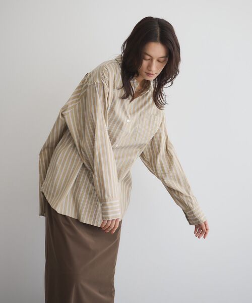 GARAGE OF GOOD CLOTHING（ガレージオブグッドクロージング）の「ストライプビッグシャツ（シャツ/ブラウス・レディース・ベージュ/サックスブルー・FREE）」の5枚目の写真