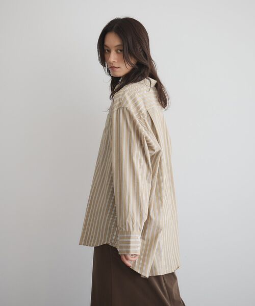 GARAGE OF GOOD CLOTHING（ガレージオブグッドクロージング）の「ストライプビッグシャツ（シャツ/ブラウス・レディース・ベージュ/サックスブルー・FREE）」の8枚目の写真