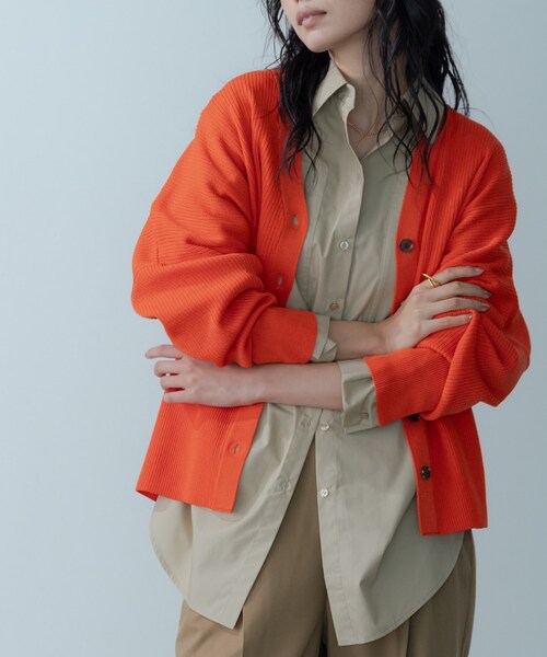 GALLEST（ギャレスト）の「【再入荷】フォルムリブニットカーディガン（カーディガン/ボレロ・レディース・ブラック/ベージュ/オレンジ・38）」の15枚目の写真