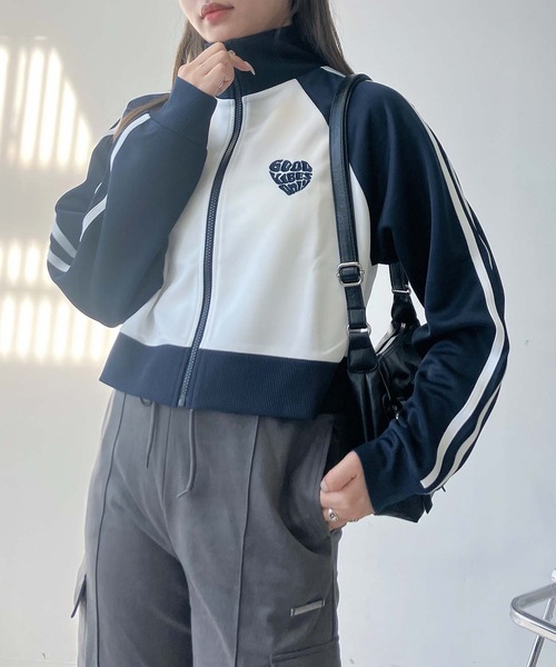 AS KNOW AS plus(アズノゥアズプラス)の「♪アソートデザイントラックジャケット(ジャージ・レディース・サックスブルー/ブラック/ネイビー系/グリーン系・FREE)」の1枚目の写真