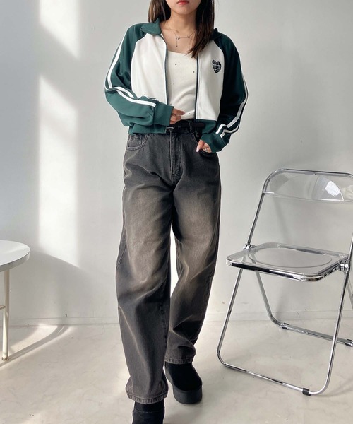 AS KNOW AS plus(アズノゥアズプラス)の「♪アソートデザイントラックジャケット(ジャージ・レディース・サックスブルー/ブラック/ネイビー系/グリーン系・FREE)」の11枚目の写真