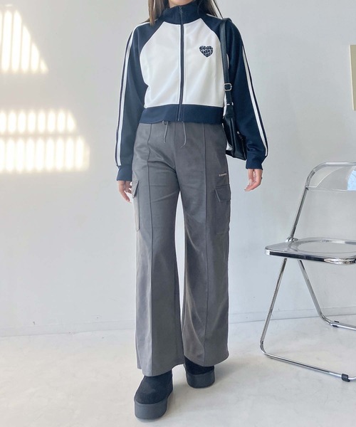 AS KNOW AS plus(アズノゥアズプラス)の「♪アソートデザイントラックジャケット(ジャージ・レディース・サックスブルー/ブラック/ネイビー系/グリーン系・FREE)」の18枚目の写真