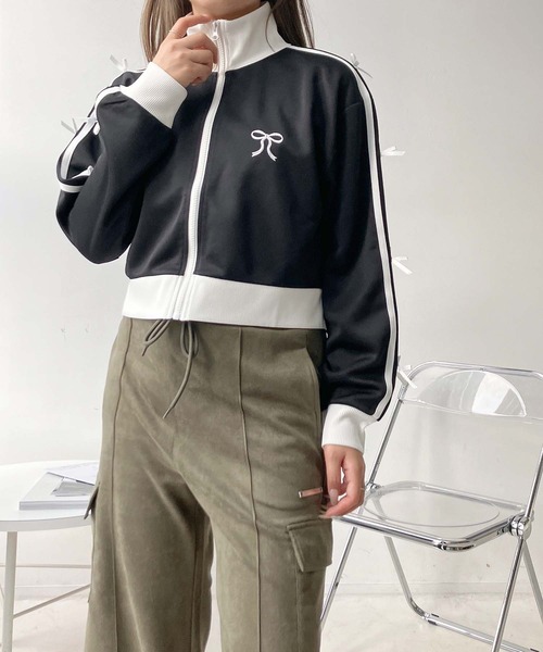 AS KNOW AS plus(アズノゥアズプラス)の「♪アソートデザイントラックジャケット(ジャージ・レディース・サックスブルー/ブラック/ネイビー系/グリーン系・FREE)」の19枚目の写真