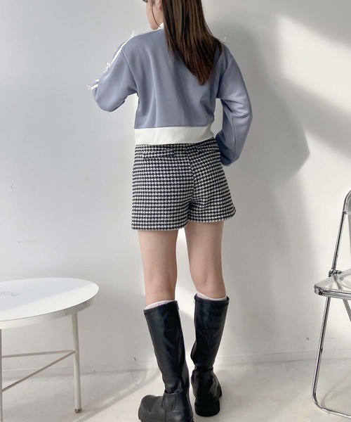 AS KNOW AS plus(アズノゥアズプラス)の「♪アソートデザイントラックジャケット(ジャージ・レディース・サックスブルー/ブラック/ネイビー系/グリーン系・FREE)」の5枚目の写真