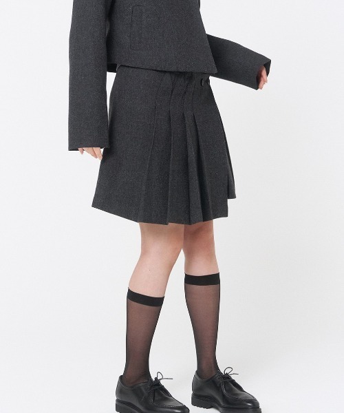 Miseki SEOUL(ミセキソウル)の「WABI ORIGAMI PLEATS MIDI SKIRT(スカート・レディース・チャコールグレー/ダークグレー・1/2)」の7枚目の写真
