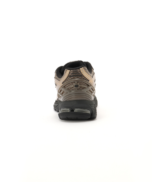NEW BALANCE(ニューバランス)の「【NEW BALANCE / ニューバランス】U 1906R CJ:スニーカー(スニーカー・レディース・ゴールド・23cm/23.5cm/24cm/24.5cm/25cm/25.5cm)」の5枚目の写真