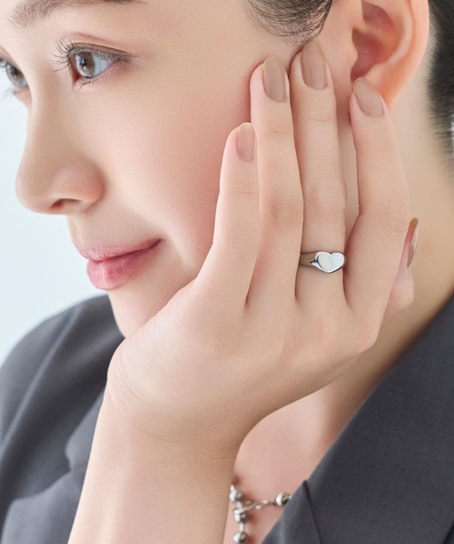 Phoebe(フィービィー)の「【金属アレルギー対応】メタルラヴィリング/ステンレス/ハート(リング・レディース・イエローゴールド/シルバー・#12)」の8枚目の写真