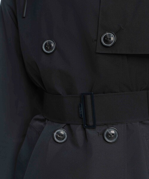 AIGLE（エーグル）の「GORE-TEX ゴアテックス 防風 防水 透湿 ミドルトレンチコート / フード取り外し可（トレンチコート・レディース・ベージュ/ブラック・36/38/40）」の12枚目の写真