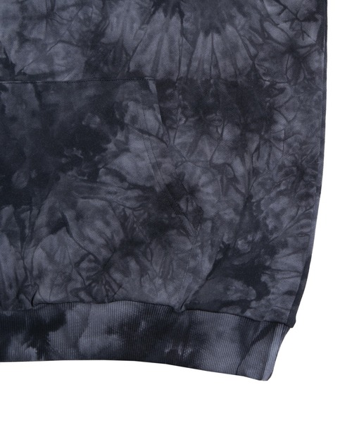 PUNYUS(プニュズ)の「タイダイパーカー(パーカー・レディース・ブラック/ブラウン・3/4)」の5枚目の写真