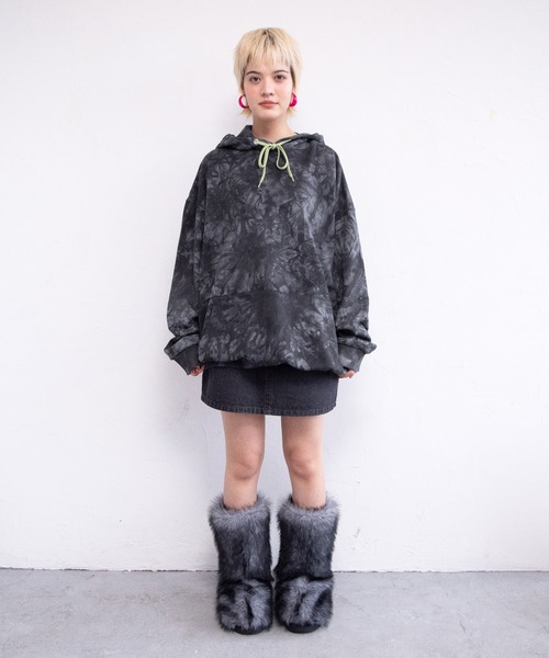 PUNYUS(プニュズ)の「タイダイパーカー(パーカー・レディース・ブラック/ブラウン・3/4)」の12枚目の写真