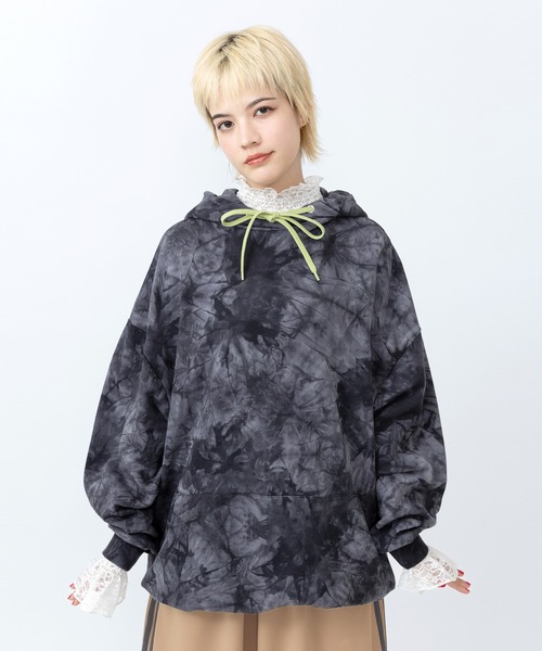 PUNYUS(プニュズ)の「タイダイパーカー(パーカー・レディース・ブラック/ブラウン・3/4)」の10枚目の写真