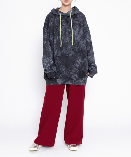 PUNYUS(プニュズ)の「タイダイパーカー(パーカー・レディース・ブラック/ブラウン・3/4)」の14枚目の写真