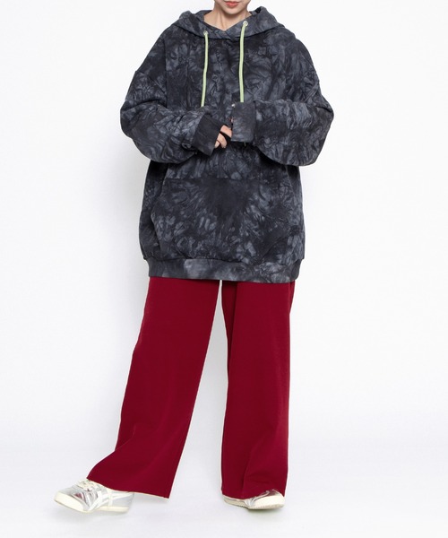 PUNYUS(プニュズ)の「タイダイパーカー(パーカー・レディース・ブラック/ブラウン・3/4)」の15枚目の写真