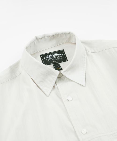 FRIZMWORKS(フリズムワークス)の「FEATHER CN RELAXED SHIRT 002 _ DOVE WHITE(シャツ/ブラウス・メンズ・その他・LARGE/X-LARGE/SMALL/MEDIUM)」の4枚目の写真