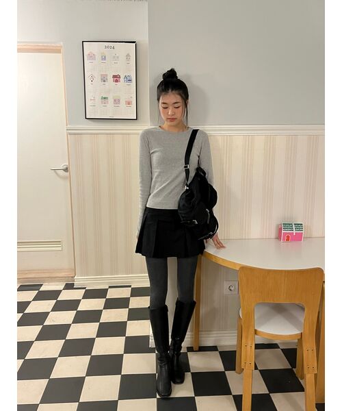MUSINSA STANDARD WOMAN（ムシンサスタンダードウーマン）の「ウィメンズコットンプリーツミニスカート[ブラック]（スカート・レディース・その他・SMALL/MEDIUM/LARGE/X-SMALL）」の8枚目の写真