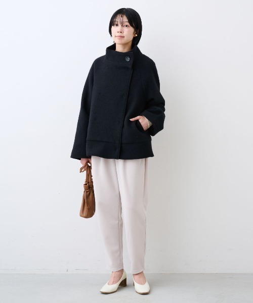 IEDIT（イディット）の「ＩＥＤＩＴ　ウール混スライバー素材で軽やか　スタンドカラーで顔まわり華やか　スライバーショートコート（その他アウター・レディース・ブルーグリーン/ブラック・M/L/LL/3L/4L/S）」の5枚目の写真