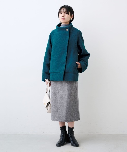 IEDIT（イディット）の「ＩＥＤＩＴ　ウール混スライバー素材で軽やか　スタンドカラーで顔まわり華やか　スライバーショートコート（その他アウター・レディース・ブルーグリーン/ブラック・M/L/LL/3L/4L/S）」の9枚目の写真