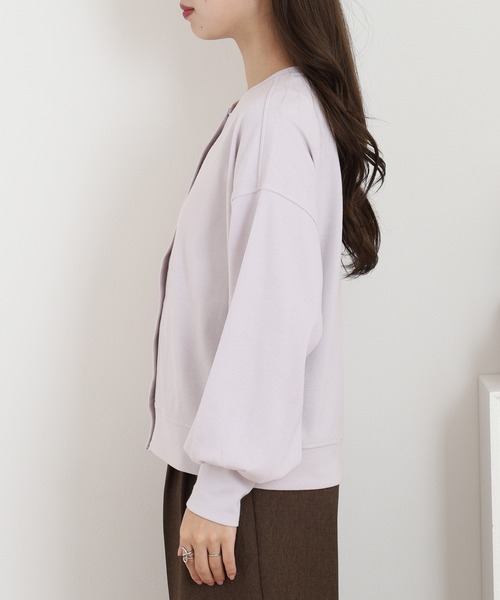 OMNES（オムネス）の「リブボリューム袖カーディガン長袖（カーディガン/ボレロ・レディース・ラベンダー/アイボリー/ホワイト×ブラック・FREE）」の17枚目の写真