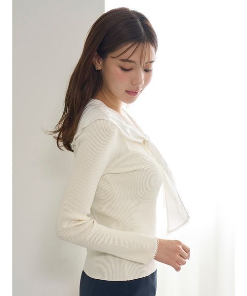 SNIDEL(スナイデル)の「Sustainableスカーフブラウスドッキングプルオーバー(ニット/セーター・レディース・グレー/アイボリー/ダークネイビー・F)」の17枚目の写真