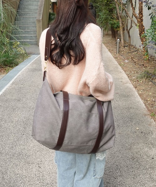 unnu（ユヌ）の「2WAYキャンバスラージレトロボストン（ボストンバッグ・レディース・ブラック/グレー/ブラウン・F）」の5枚目の写真