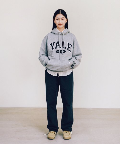YALE（イェール）の「ツートンアーチフード_ライトカーキ（パーカー・メンズ・その他・SMALL/MEDIUM/LARGE/X-LARGE）」の6枚目の写真