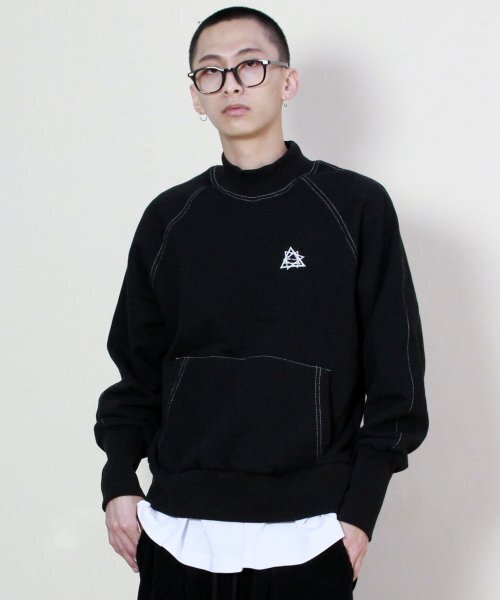 ハイネック起毛ラグランステッチスウェットブラック（スウェット