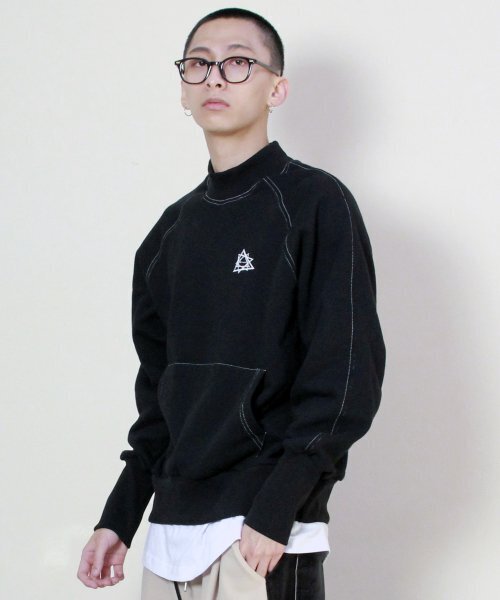 DEMARC(ドゥマーク)の「ハイネック起毛ラグランステッチスウェットブラック(スウェット・メンズ・その他・MEDIUM/LARGE)」の5枚目の写真