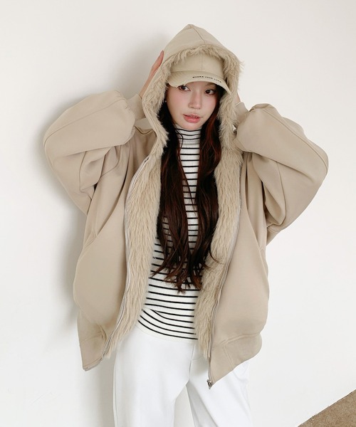 by LEGNA(バイレグナ)の「【2WAY】リバーシブルフェイクファーパーカー(その他アウター・レディース・モカ/グレー・LARGE/MEDIUM)」の1枚目の写真