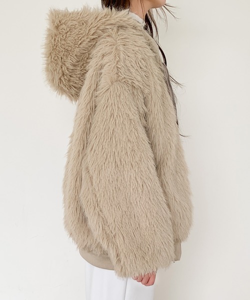 by LEGNA(バイレグナ)の「【2WAY】リバーシブルフェイクファーパーカー(その他アウター・レディース・モカ/グレー・LARGE/MEDIUM)」の3枚目の写真