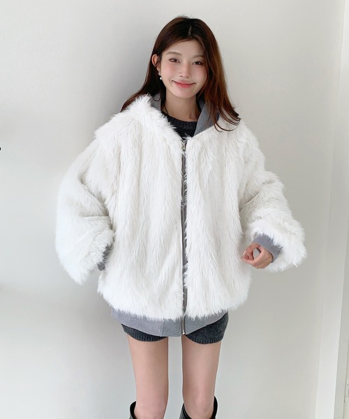 by LEGNA(バイレグナ)の「【2WAY】リバーシブルフェイクファーパーカー(その他アウター・レディース・モカ/グレー・LARGE/MEDIUM)」の12枚目の写真
