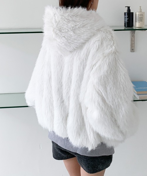 by LEGNA(バイレグナ)の「【2WAY】リバーシブルフェイクファーパーカー(その他アウター・レディース・モカ/グレー・LARGE/MEDIUM)」の15枚目の写真
