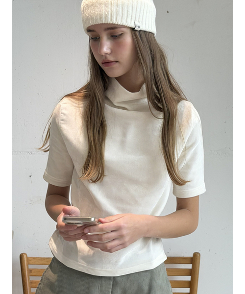 SO IR(ソイール)の「VELVET HALF NECK T-SHIRT - IVORY(Tシャツ/カットソー・レディース・その他・FREE)」の1枚目の写真