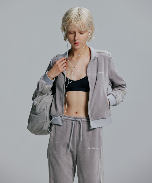 IBA NENETS(イバネネツ)の「テープポイントベルベットトラックパンツ - シルバー(スウェットパンツ・レディース・その他・SMALL/MEDIUM)」の7枚目の写真
