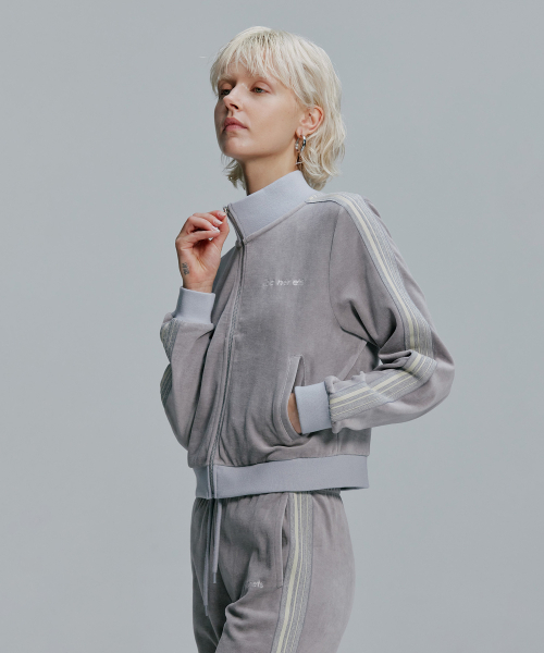 IBA NENETS(イバネネツ)の「テープポイントベルベットトラックパンツ - シルバー(スウェットパンツ・レディース・その他・SMALL/MEDIUM)」の8枚目の写真