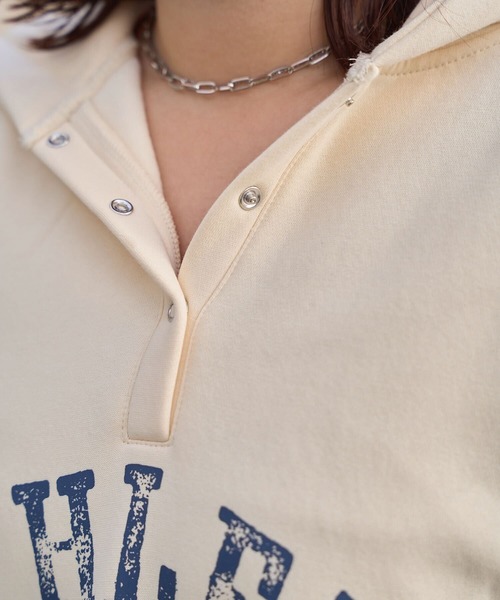 ATHLETA（アスレタ）の「［ athleta ］裏起毛スウェットフーディワンピース（ワンピース・レディース・アイボリー/ネイビー/杢グレー・M）」の9枚目の写真