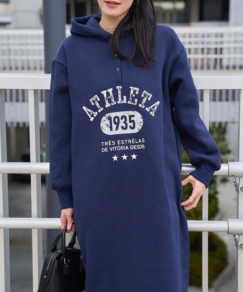 ATHLETA（アスレタ）の「［ athleta ］裏起毛スウェットフーディワンピース（ワンピース・レディース・アイボリー/ネイビー/杢グレー・M）」の22枚目の写真
