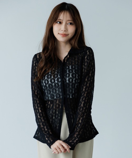 SENEE(セニー)の「front hook lace cardigan(フロントホックレースカーディガン)(カーディガン/ボレロ・レディース・アイボリー/ブラック・FREE)」の20枚目の写真