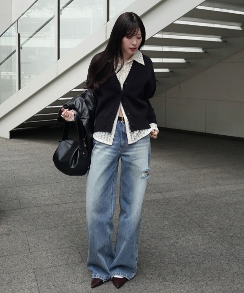 SENEE(セニー)の「front hook lace cardigan(フロントホックレースカーディガン)(カーディガン/ボレロ・レディース・アイボリー/ブラック・FREE)」の4枚目の写真